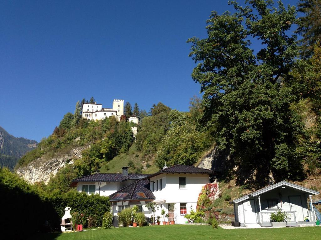 Apartments Schloss-Weissenstein-Strasse Matrei in Osttirol Esterno foto
